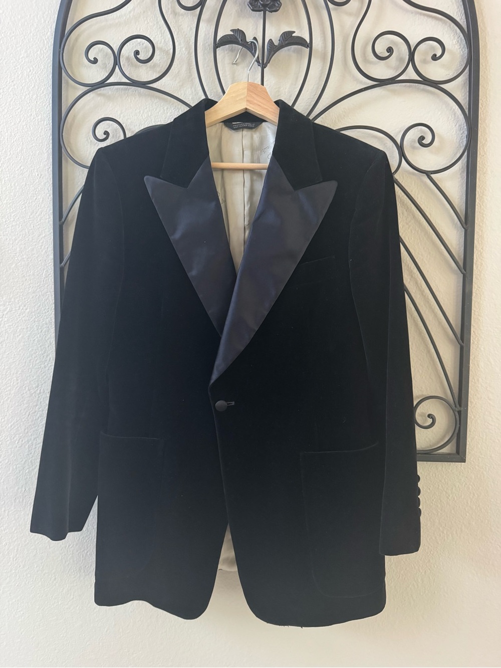 Men's Black Velvet Tuxedo Blazer with Satin Peak Lapels
